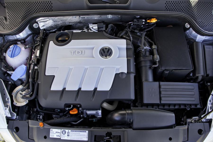  Volkswagen Beetle TDi 2012 года  (фото 3 из 29)